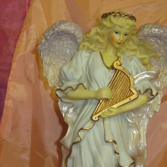Two 15" Angels Playing Instruments Statues - Picture 6 of 12